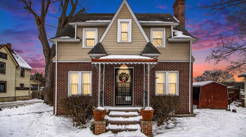 historic lake home in Paw Paw